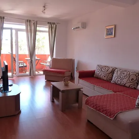 Lucefinka Apartment
