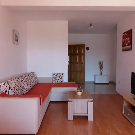 Apartment Lucefinka *