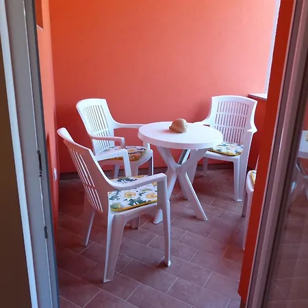 Lucefinka Apartman *