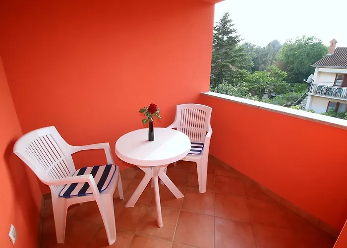 아파트 Lucefinka 반졸레